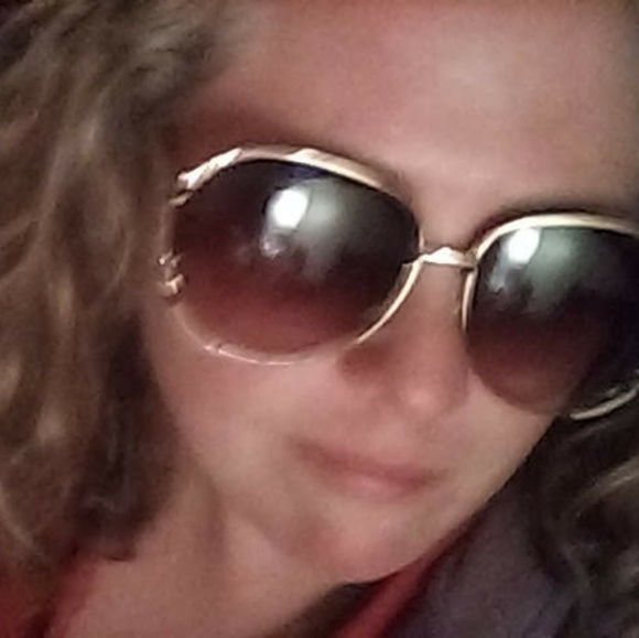 Meet your Posher, Bobbi jo - Picture 3 of 5